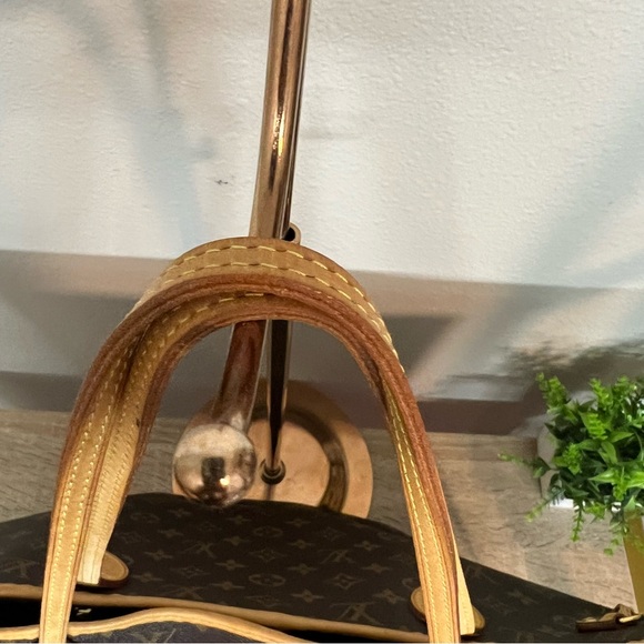 Authentic Louis Vuitton Monogram Neverfull MM bag❤️ - Picture 6 of 16